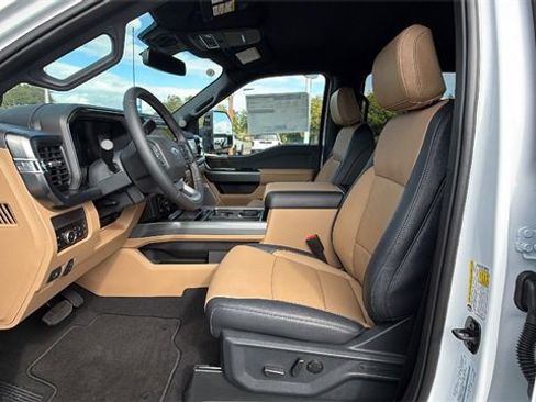 New 2026 Ford F250 Lariat image 33