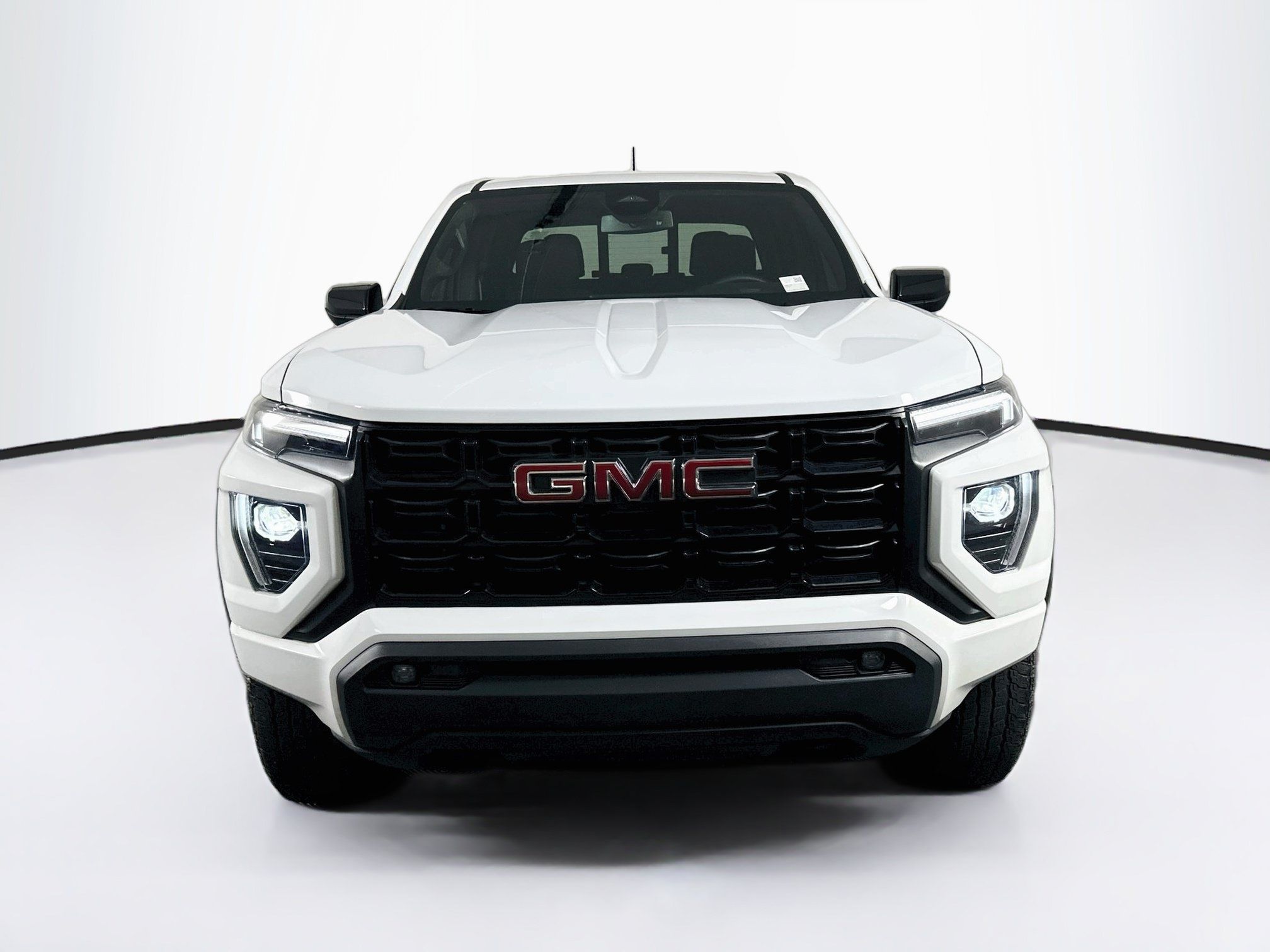 Used 2025 GMC Canyon Elevation w/ Convenience Package RWD image 2