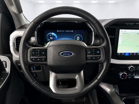 Used 2022 Ford F150 Lightning XLT AWD/4WD image 36
