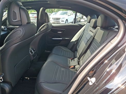 Used 2022 Mercedes-Benz C 300 4MATIC Sedan image 10