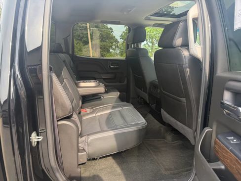 Used 2017 GMC Sierra 1500 Denali w/ Denali Ultimate Package AWD/4WD image 36