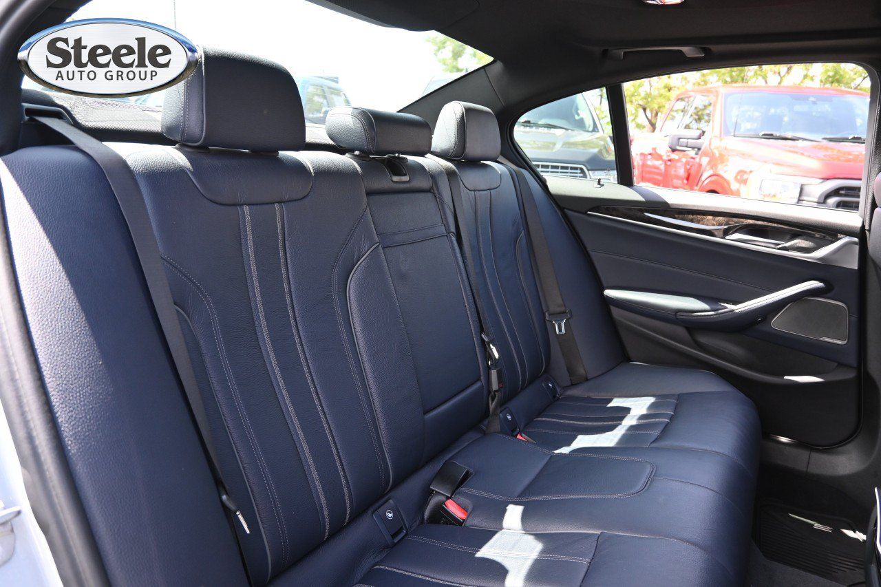 Used 2017 BMW 540i RWD image 23