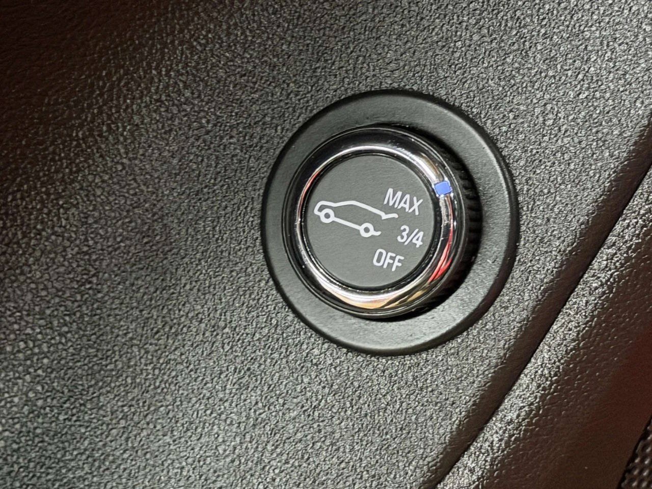 Used 2022 Chevrolet Blazer LT w/ Sound & Technology Package FWD image 14