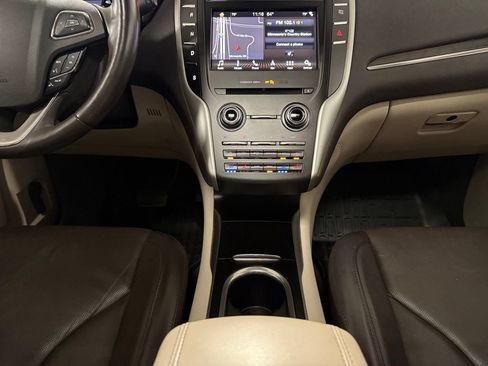 Used 2019 Lincoln MKC Reserve w/ MKC Climate Package AWD/4WD image 13