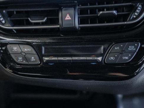 Used 2018 Toyota C-HR XLE image 21