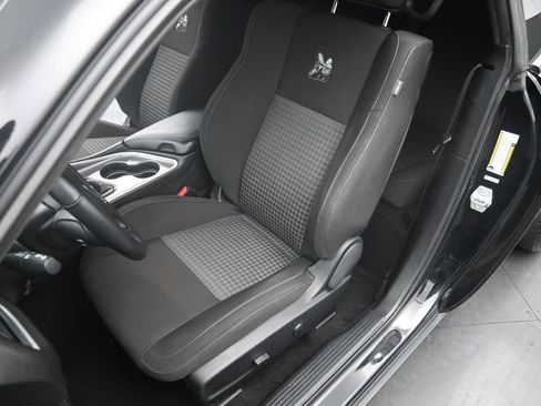 Used 2022 Dodge Challenger R/T Scat Pack RWD image 30