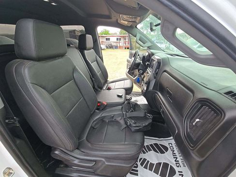 Used 2021 Chevrolet Silverado 1500 W/T w/ WT Fleet Convenience Package image 9