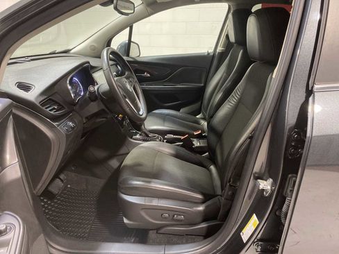 Used 2017 Buick Encore Preferred image 2
