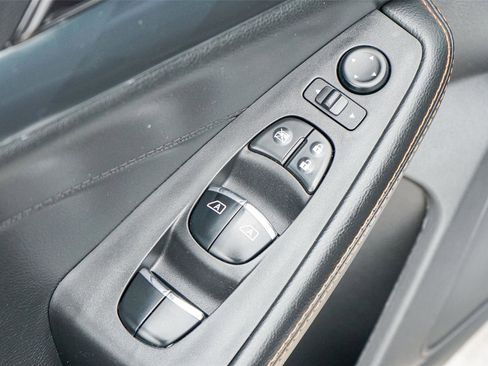 Used 2019 Nissan Maxima SR w/ Premium Package FWD image 20