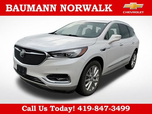 Used 2019 Buick Enclave Premium w/ LPO, Luxury Package AWD/4WD image 3