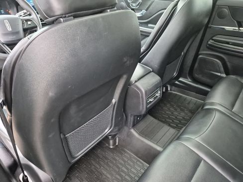 Used 2023 Lincoln Corsair AWD w/ Equipment Group 101A image 18