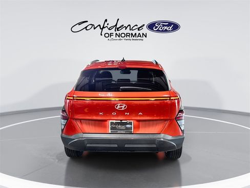 Used 2024 Hyundai Kona SEL image 7