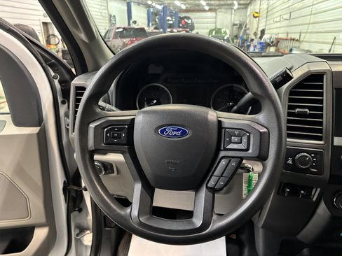 Used 2022 Ford F250 XL w/ Power Equipment Group image 13