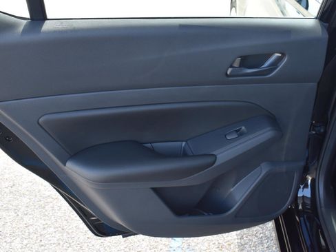 Used 2025 Nissan Altima 2.5 S image 38