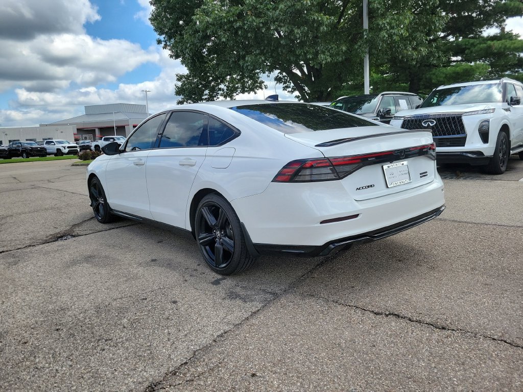 Used 2023 Honda Accord Sport image 3