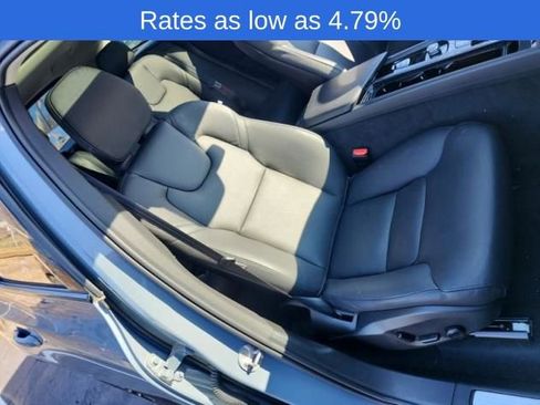 Certified 2024 Volvo XC60 B5 Plus w/ Protection Package Premier image 15