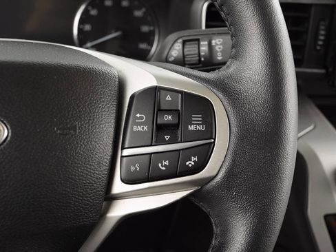 Used 2023 Ford Explorer XLT w/ Equipment Group 202A image 39