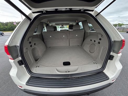 Used 2012 Jeep Grand Cherokee Laredo RWD image 22