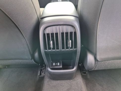 Used 2025 Hyundai Kona SEL FWD image 23