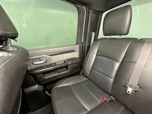 Used 2022 RAM 3500 Big Horn AWD/4WD image 12