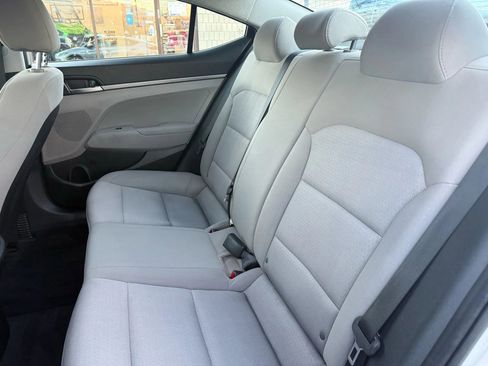 Used 2018 Hyundai Elantra SE w/ SE Connectivity Package 04 image 22