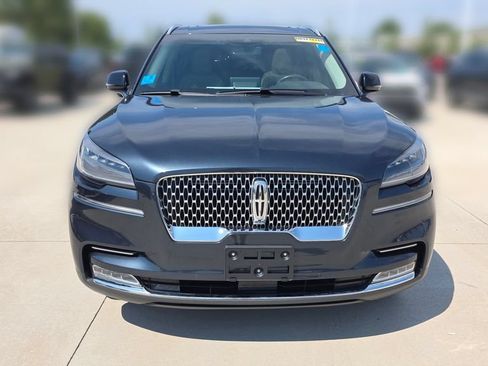 Used 2021 Lincoln Aviator Reserve AWD/4WD image 8