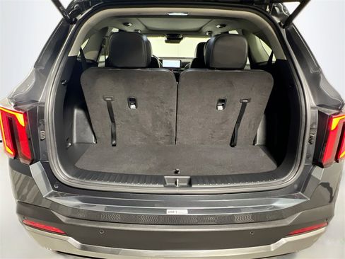Certified 2024 Kia Sorento SX image 27