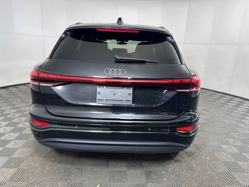 Used 2025 Audi Q6 e-tron Premium Plus image 4