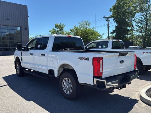 Used 2024 Ford F250 XLT AWD/4WD image 4