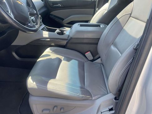Used 2019 Chevrolet Tahoe LT image 12