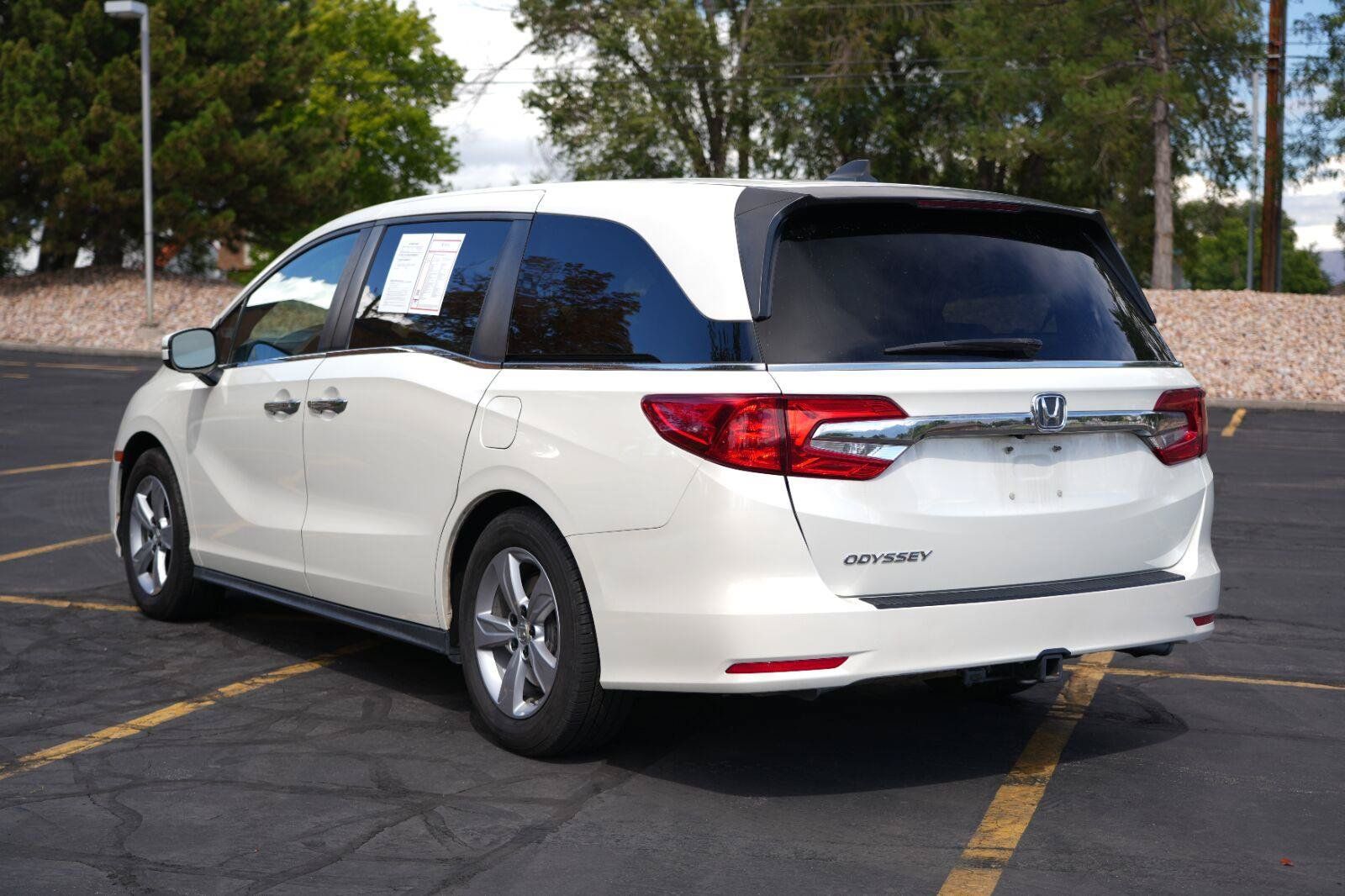 Used 2019 Honda Odyssey EX image 3