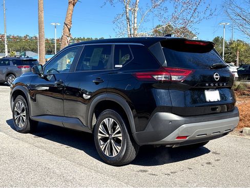 Certified 2023 Nissan Rogue SV image 28