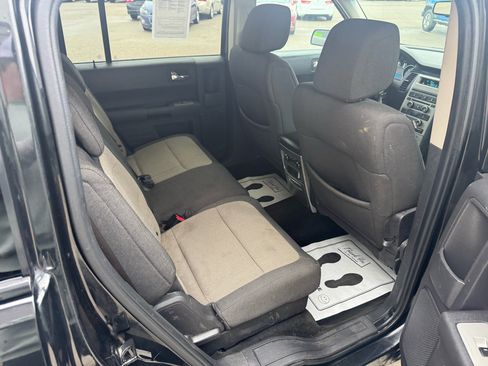 Used 2011 Ford Flex SE image 12
