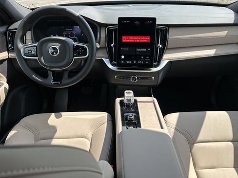 New 2026 Volvo XC90 B6 Plus w/ Protection Package Premier AWD/4WD image 12