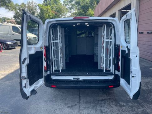 Used 2021 Ford Transit 250 Low Roof RWD image 18