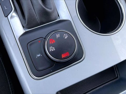 Used 2023 Chevrolet Blazer LT image 32