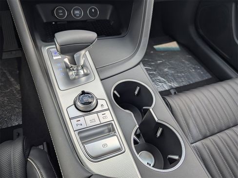 New 2026 Genesis G70 2.5T Prestige image 22