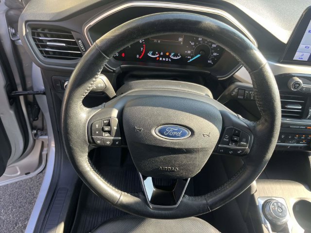 Certified 2020 Ford Escape SEL FWD image 22