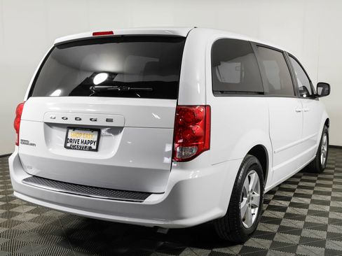Used 2017 Dodge Grand Caravan SE w/ Power Window Group FWD image 13