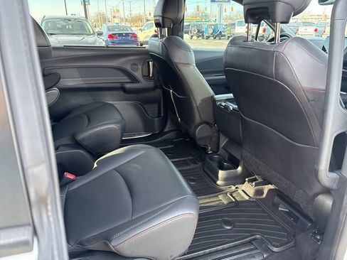Used 2021 Toyota Sienna XSE image 16