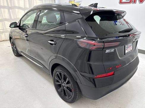 Used 2023 Chevrolet Bolt EUV Premier w/ Sun & Sound Package image 6