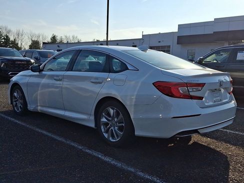 Used 2019 Honda Accord LX image 3
