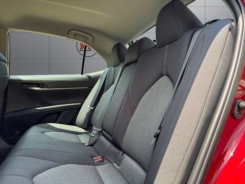 Certified 2019 Toyota Camry LE FWD image 18