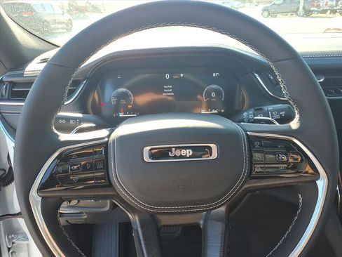 New 2025 Jeep Grand Cherokee L Overland w/ Trailer Tow Package image 22