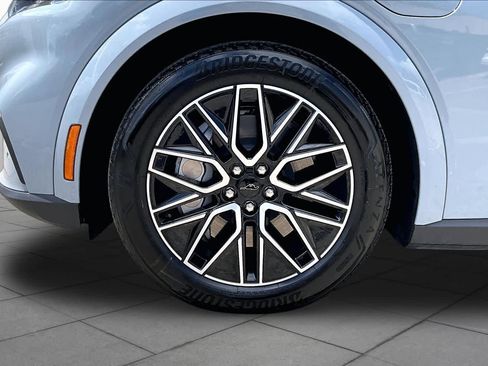 Used 2025 Ford Mustang Mach-E Premium AWD/4WD image 10
