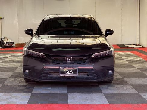 Used 2024 Honda Civic Sport Touring image 2