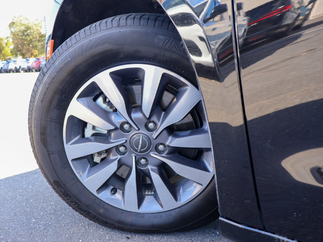 Used 2024 Chrysler Pacifica Limited FWD image 10