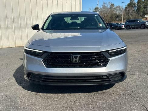 Used 2025 Honda Accord SE image 3
