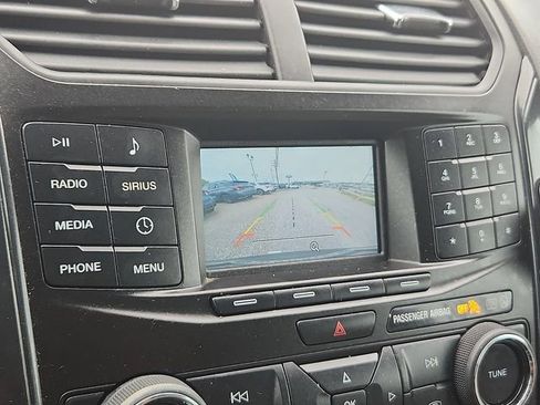 Certified 2019 Ford Explorer FWD image 12