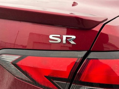 Used 2020 Nissan Versa SR w/ Convenience Package image 12